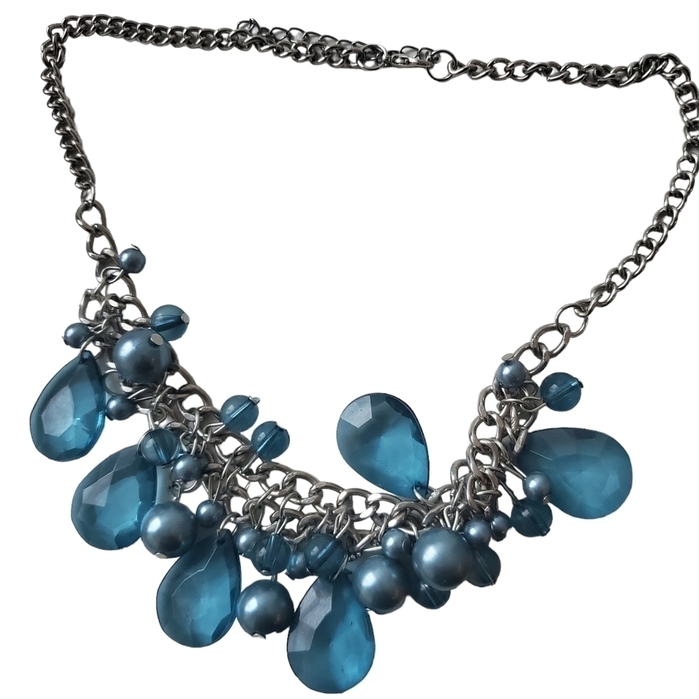Chandelier Necklace - Picture 3 of 8